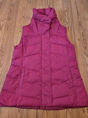 Eileen Fisher Funnel Neck Puffer Vest Red 80/20 Down Feather Fill Cozy Warm L